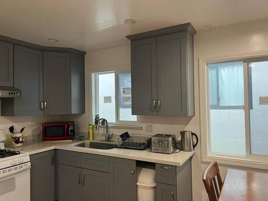 Affordable Private Rooms With Shared Bath Kitchen Near Sfo Daly City Exterior foto
